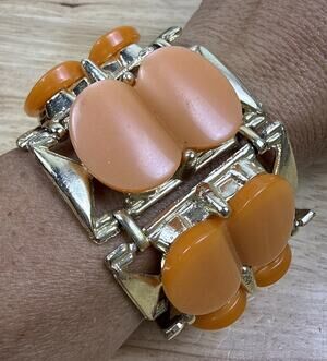 RARE VTG Signed PAM Orange Lucite Gold Tone Chunky 8” Bracelet Retro